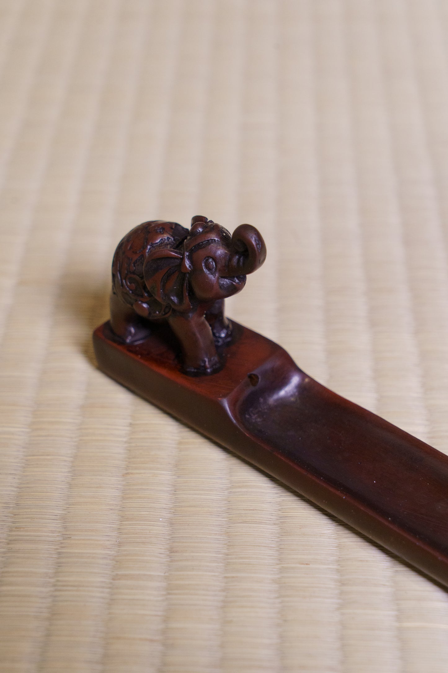 ぱおんお香立て
