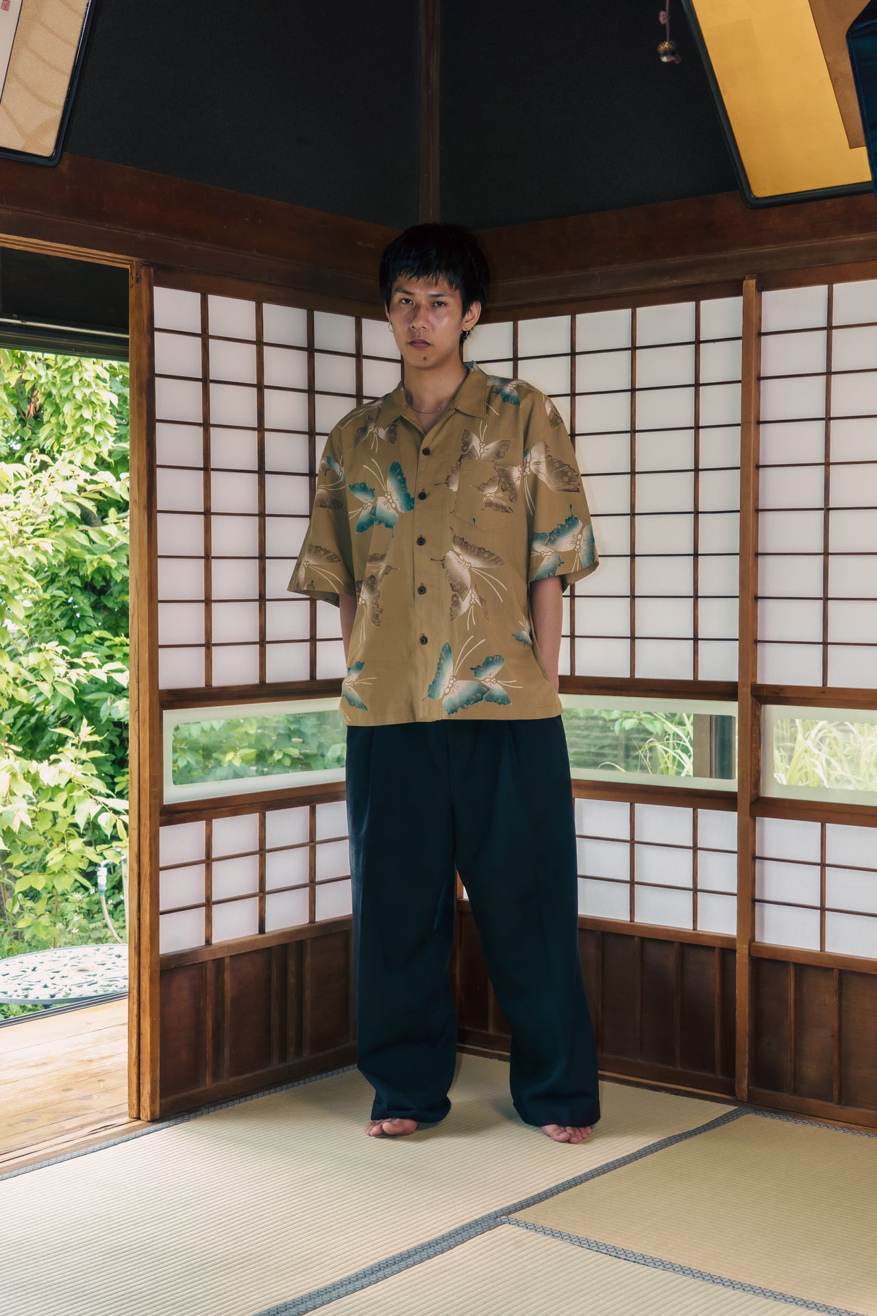超和蝶BIGシャツ